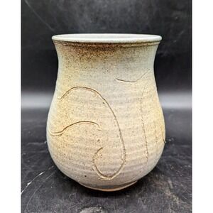Vinyl Studio Art Pottery 6.75"‎ Incised Grey Stoneware Vase Signed TR